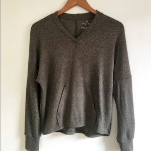 Elegantees City pullover XS NWT